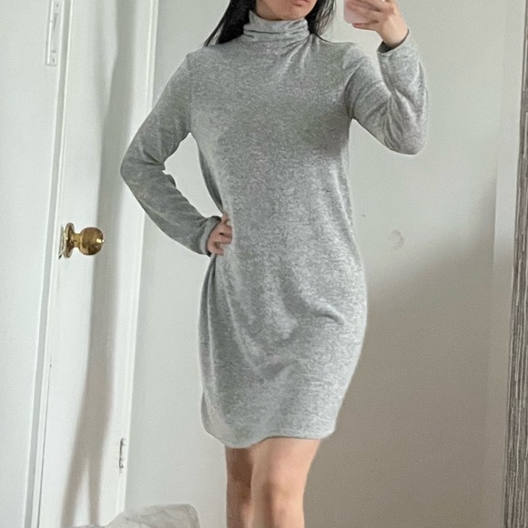 Zara turtle neck dress - Picture 3 of 3